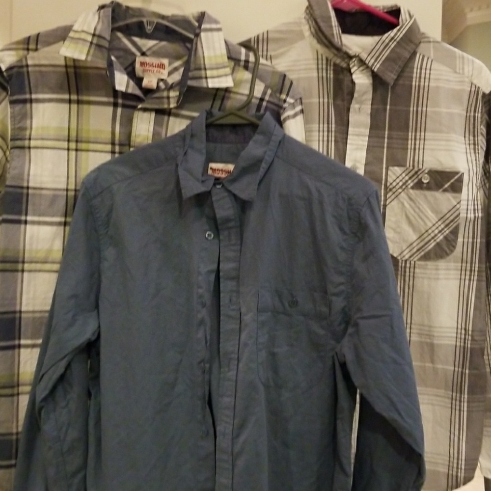 Bundle of men's Mossimo button downs